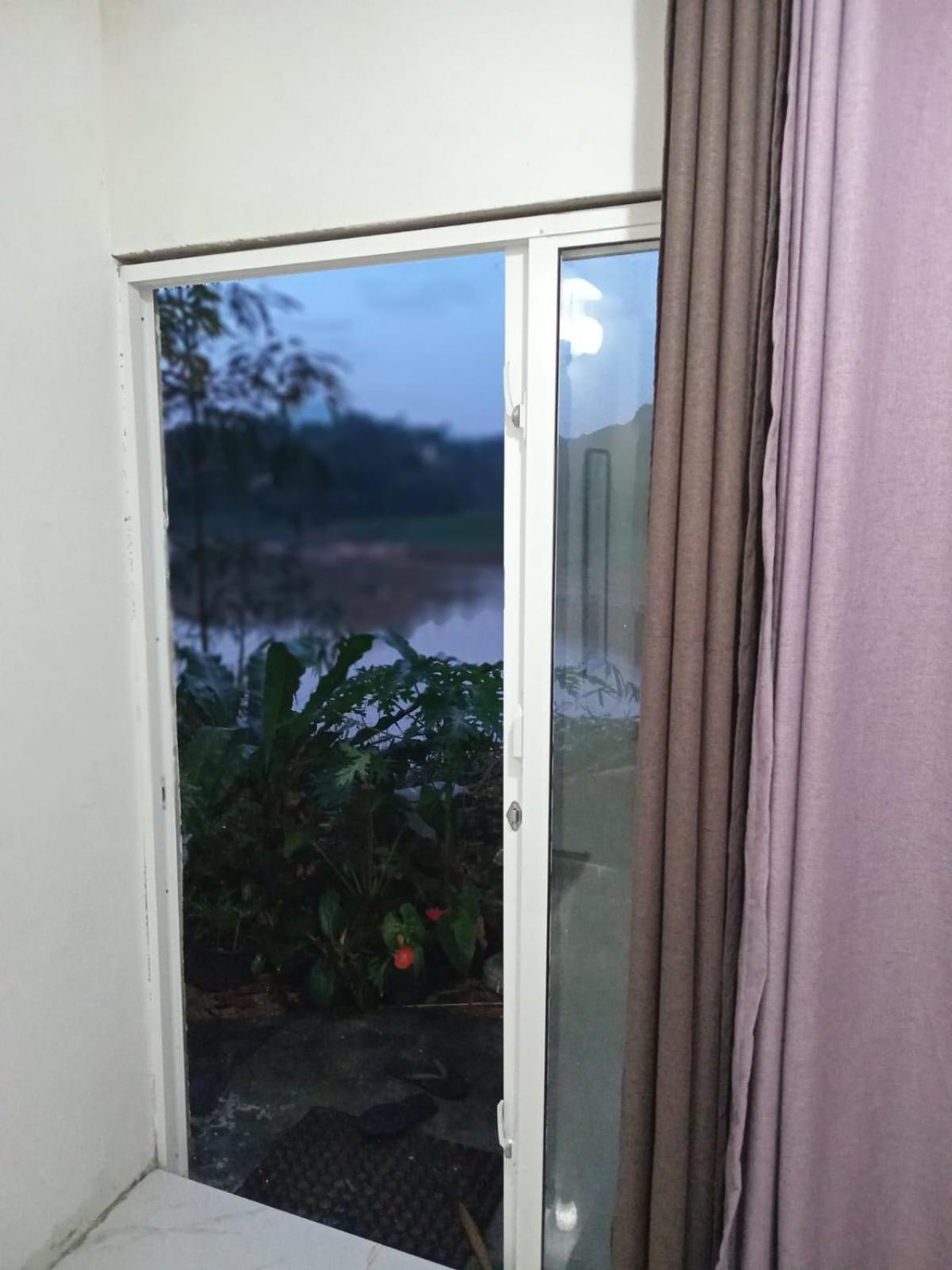 Sadhara River View Lodge Канди Екстериор снимка